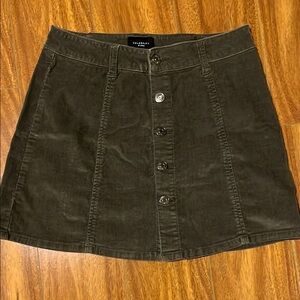 CELEBRITY PINK Dark Green Button-Front Mini Skirt